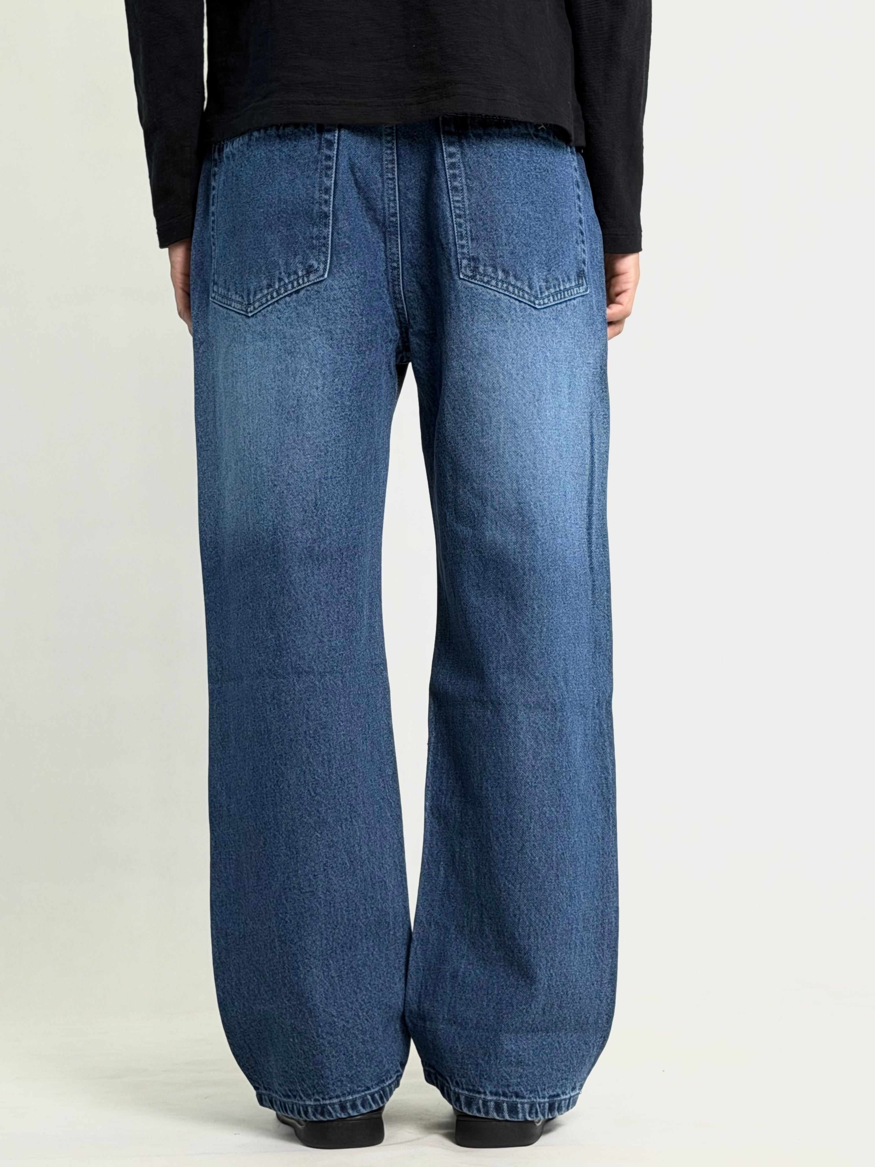 LAIKA BLUE STRAIGHT FIT