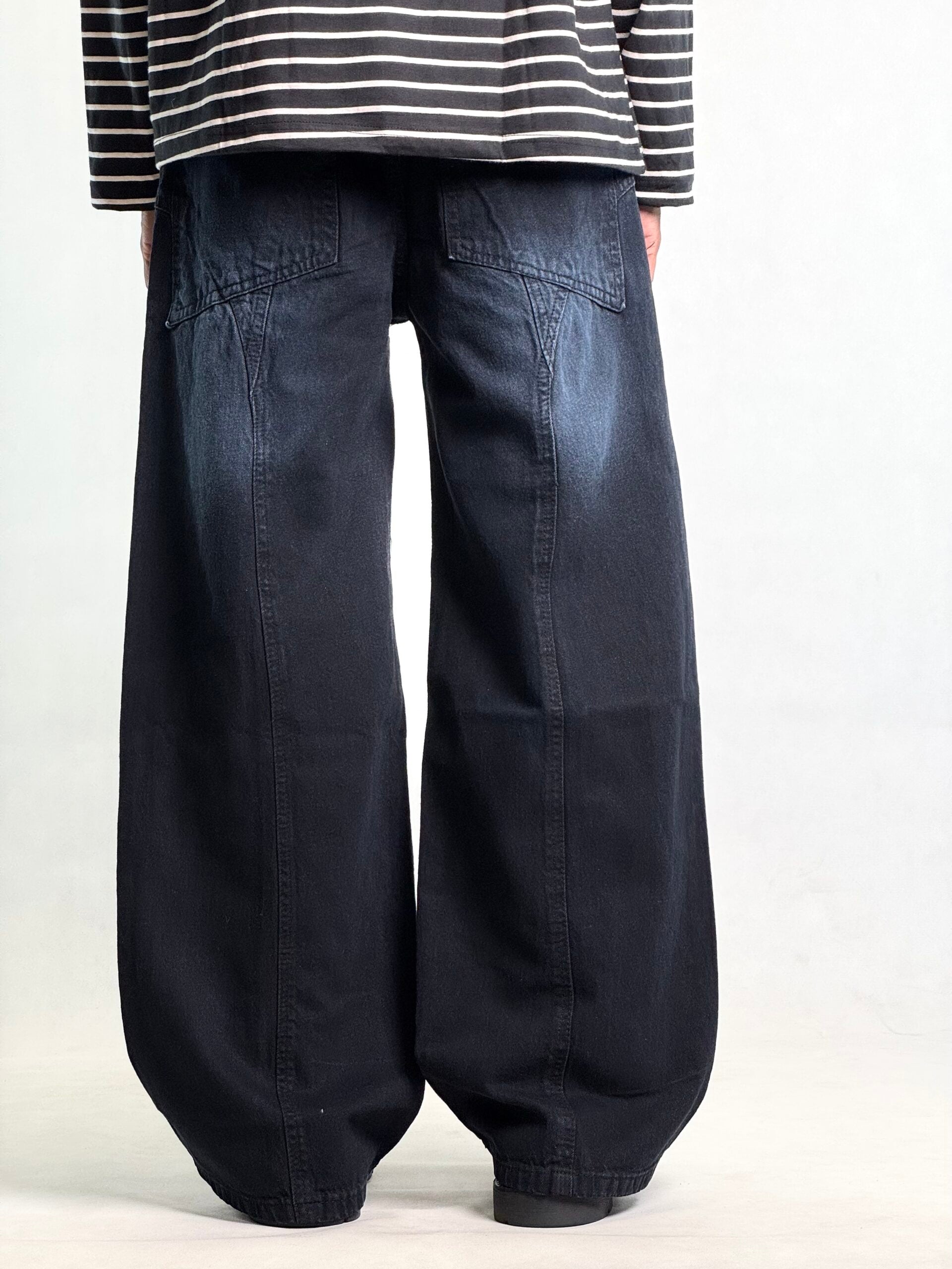 TREN DARK BAGGY