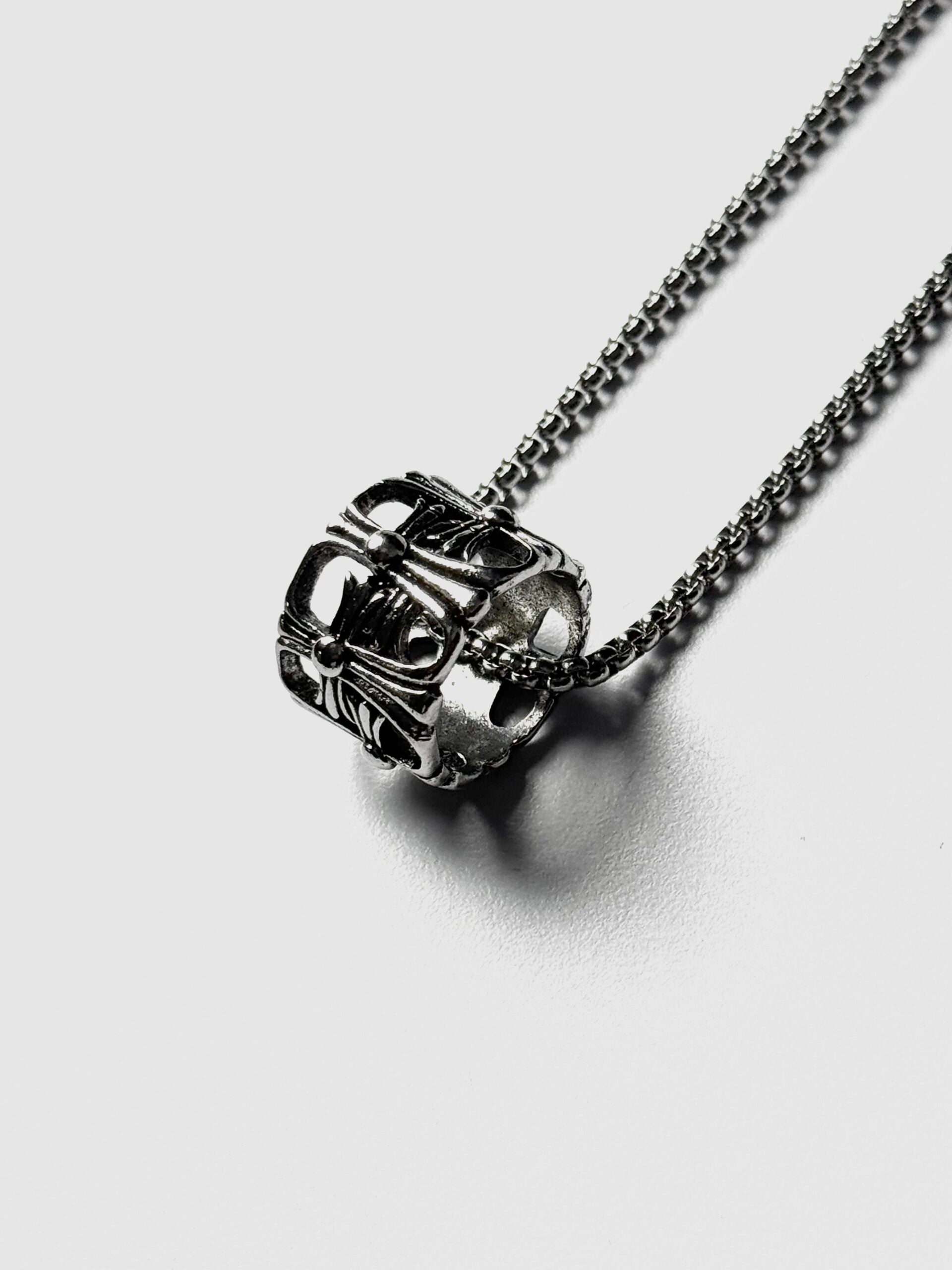 CH CHAINED RING
