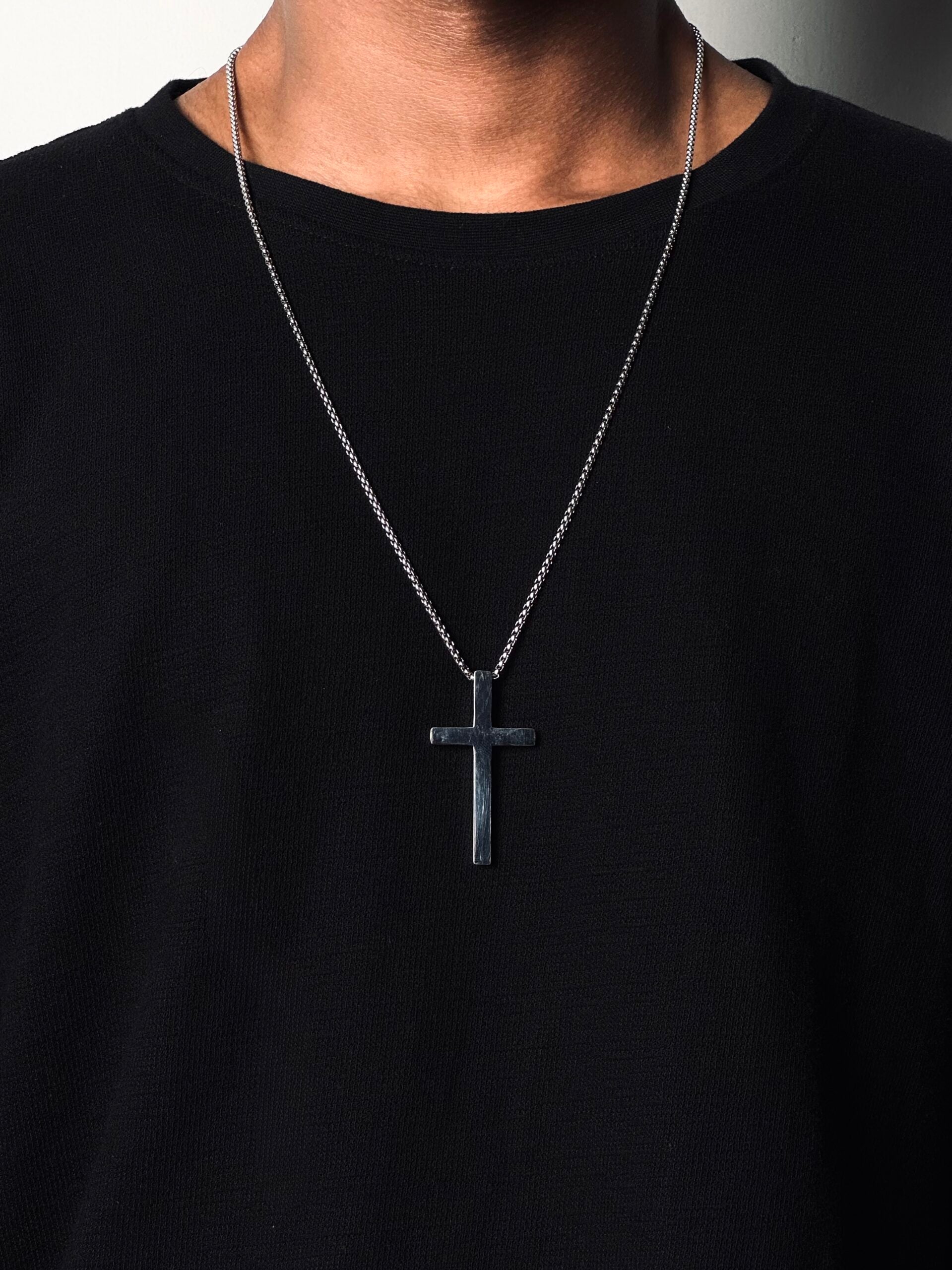 RAW CROSS CHAIN