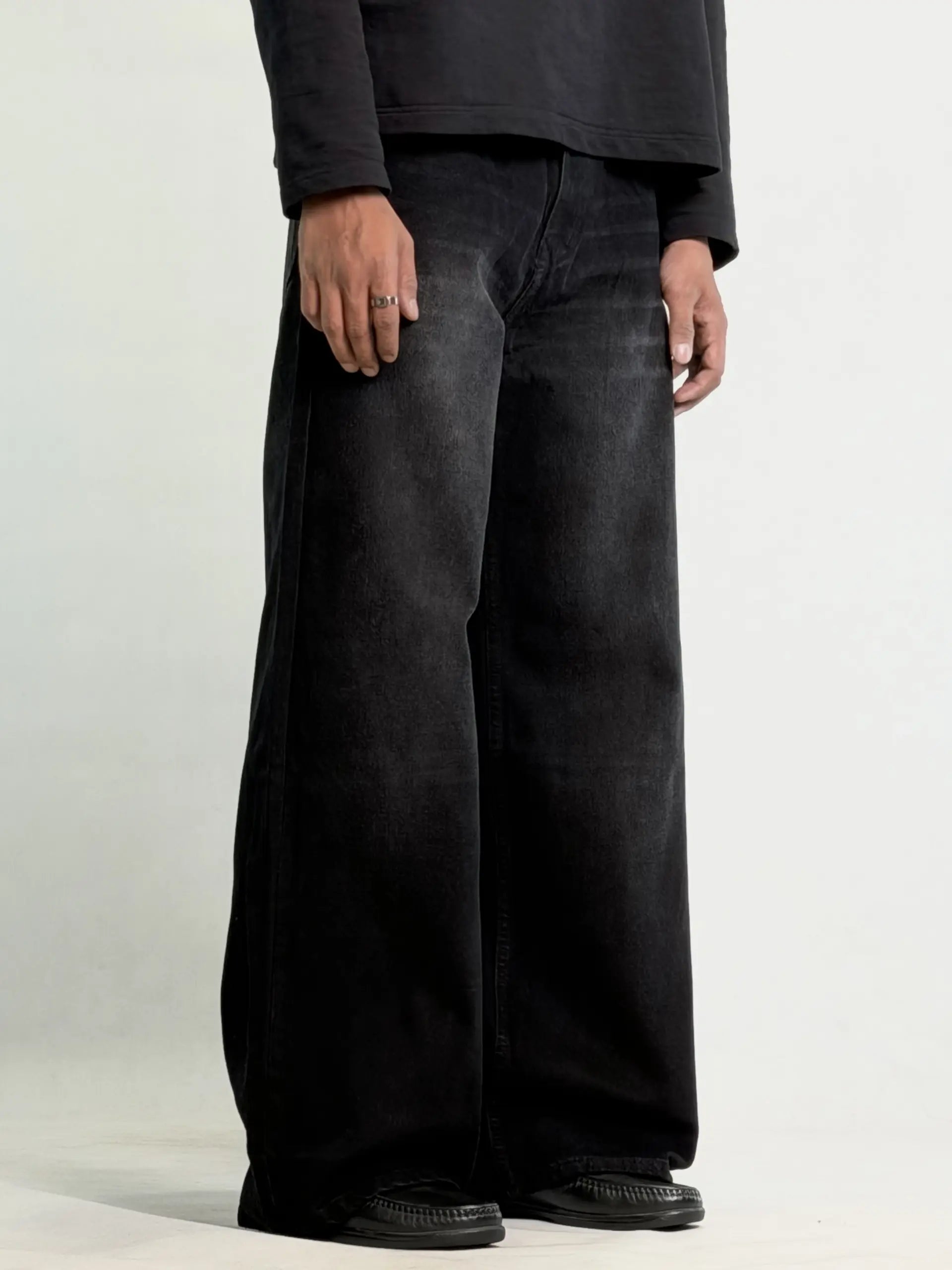 VINYL DARK WIDE