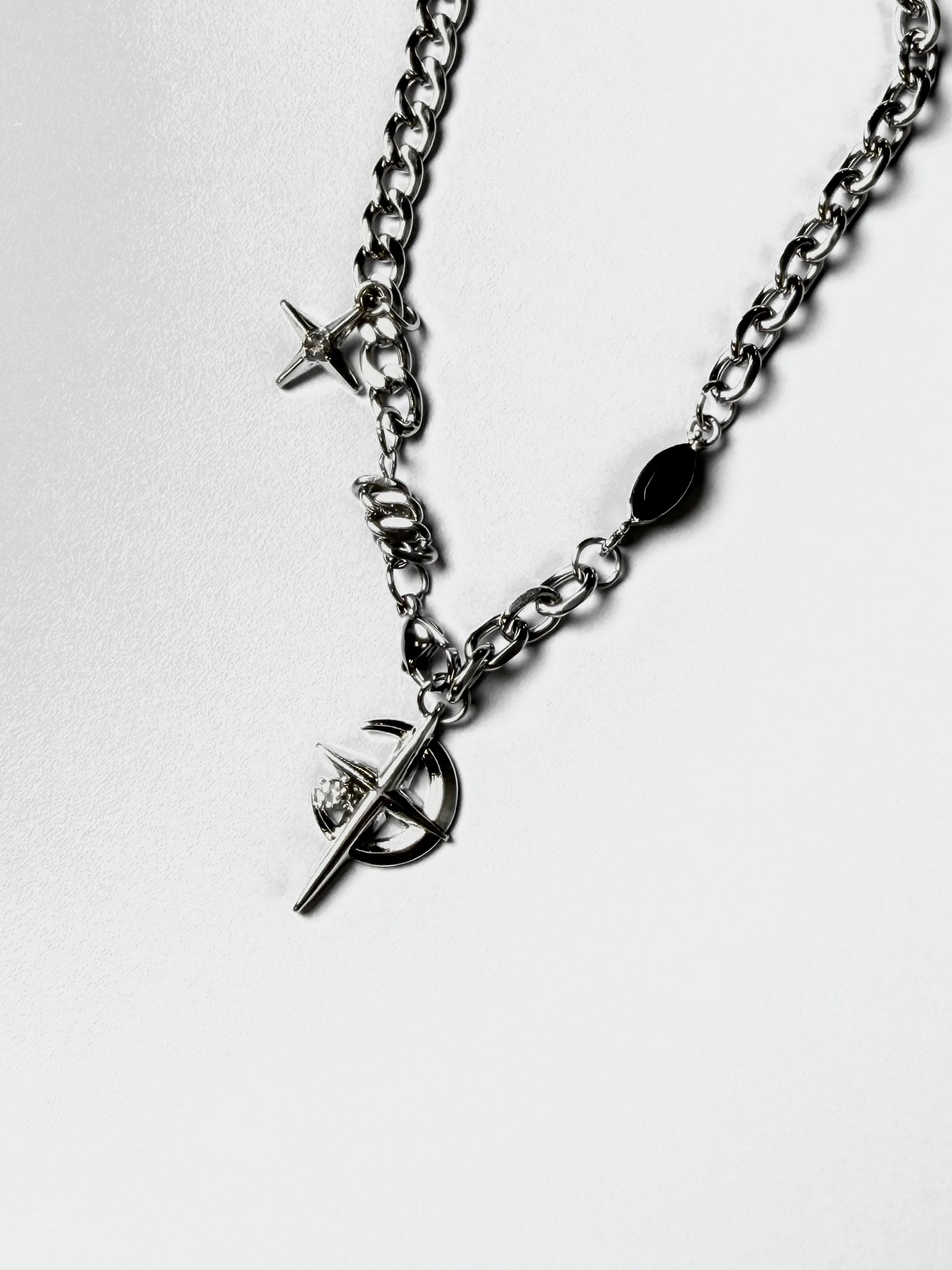 GOTHIC X CHAIN