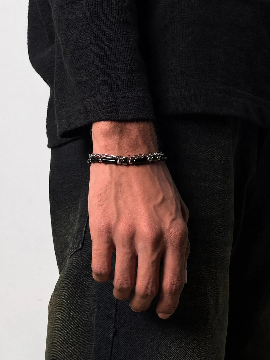 AXIL BLACK BRACELET