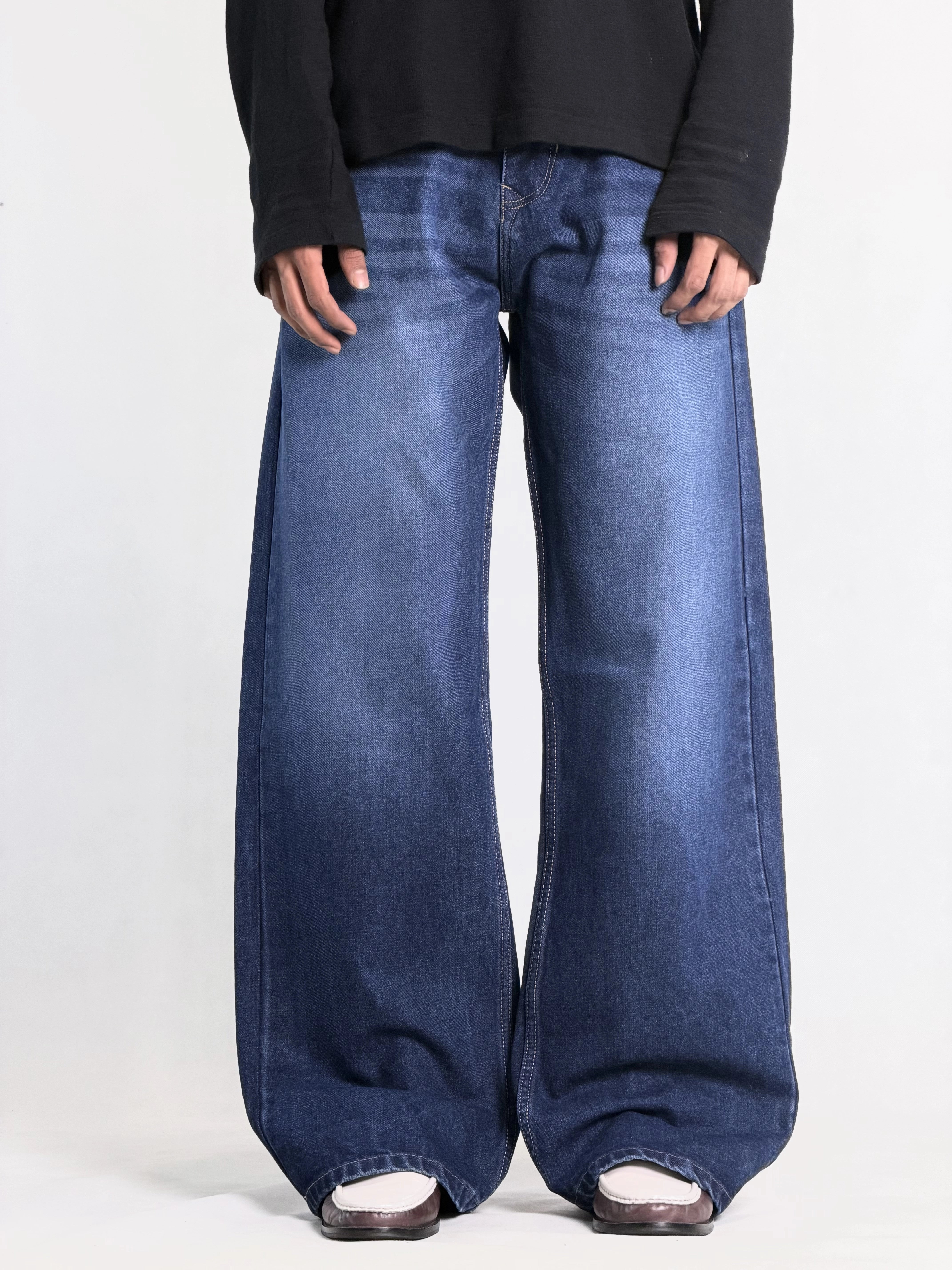 AND  BLUE BAGGY