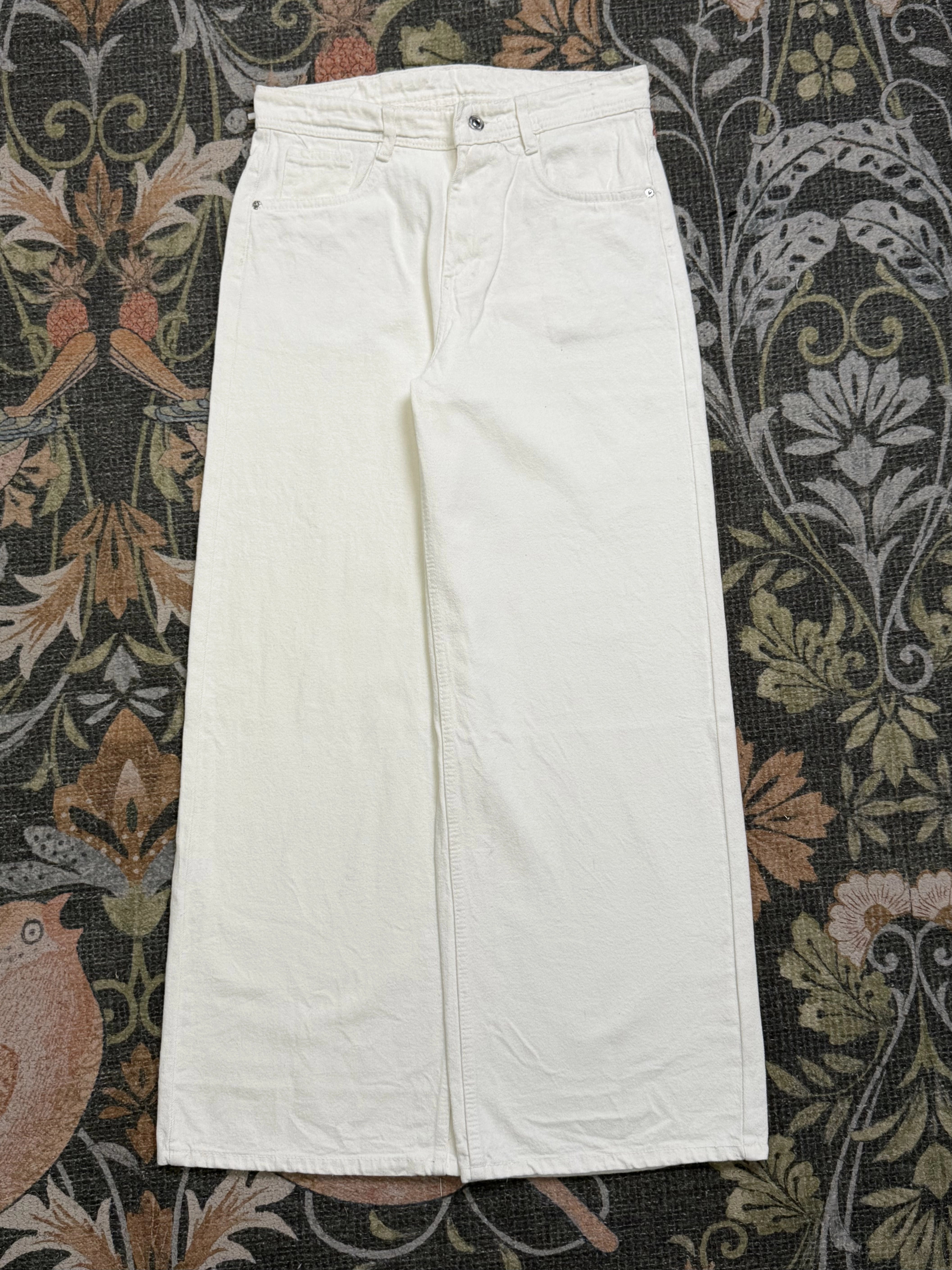 OWN WHITE BAGGY