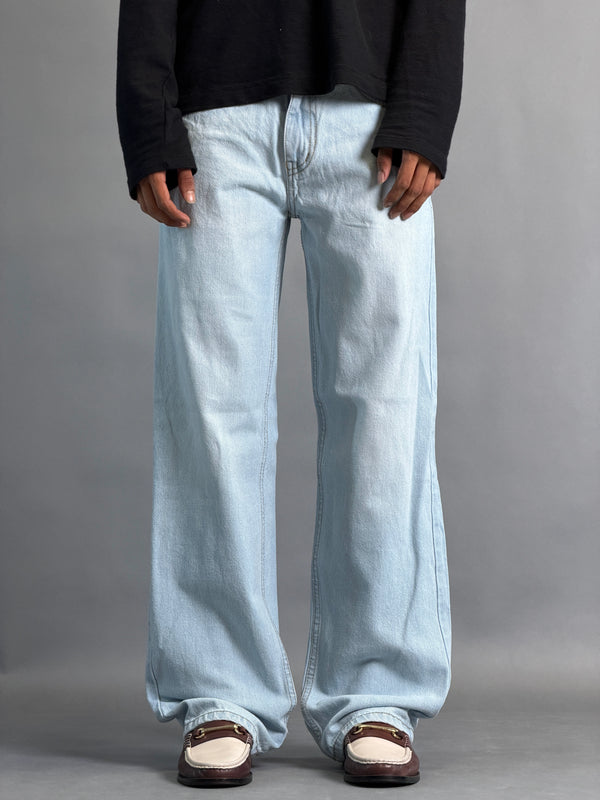 LAY BLUE STRAIGHT