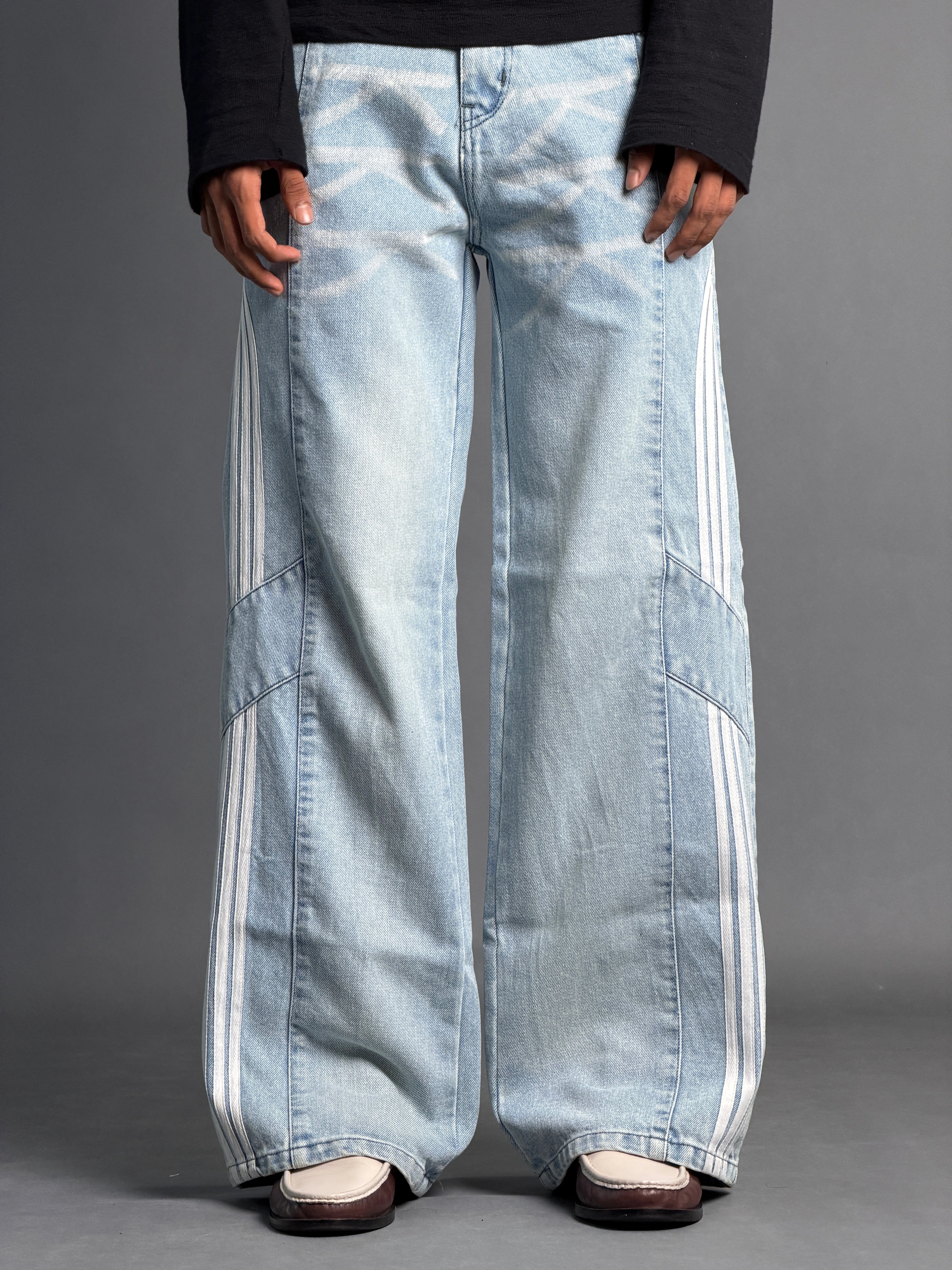 LINE BLUE WIDE