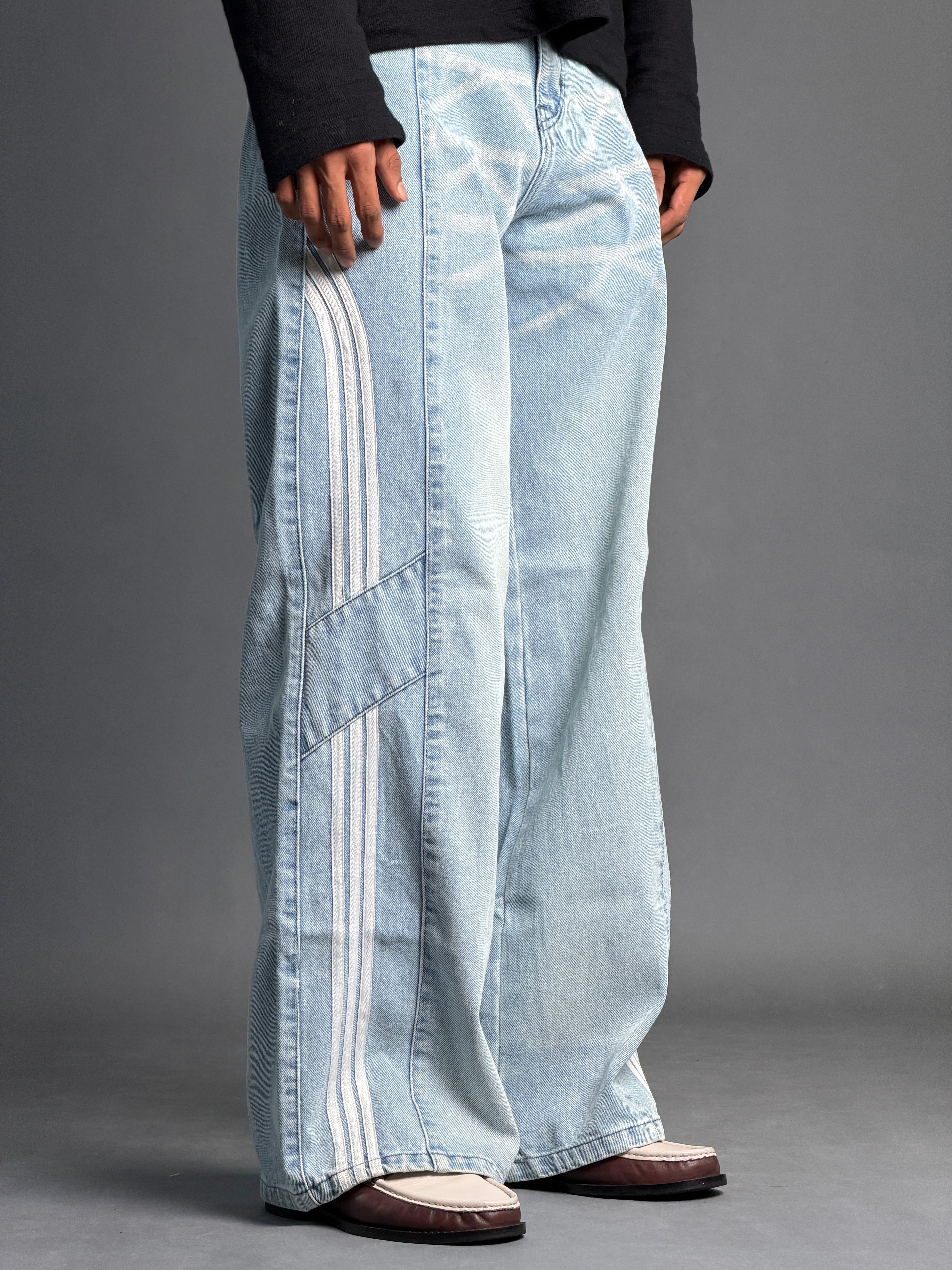 LINE BLUE WIDE