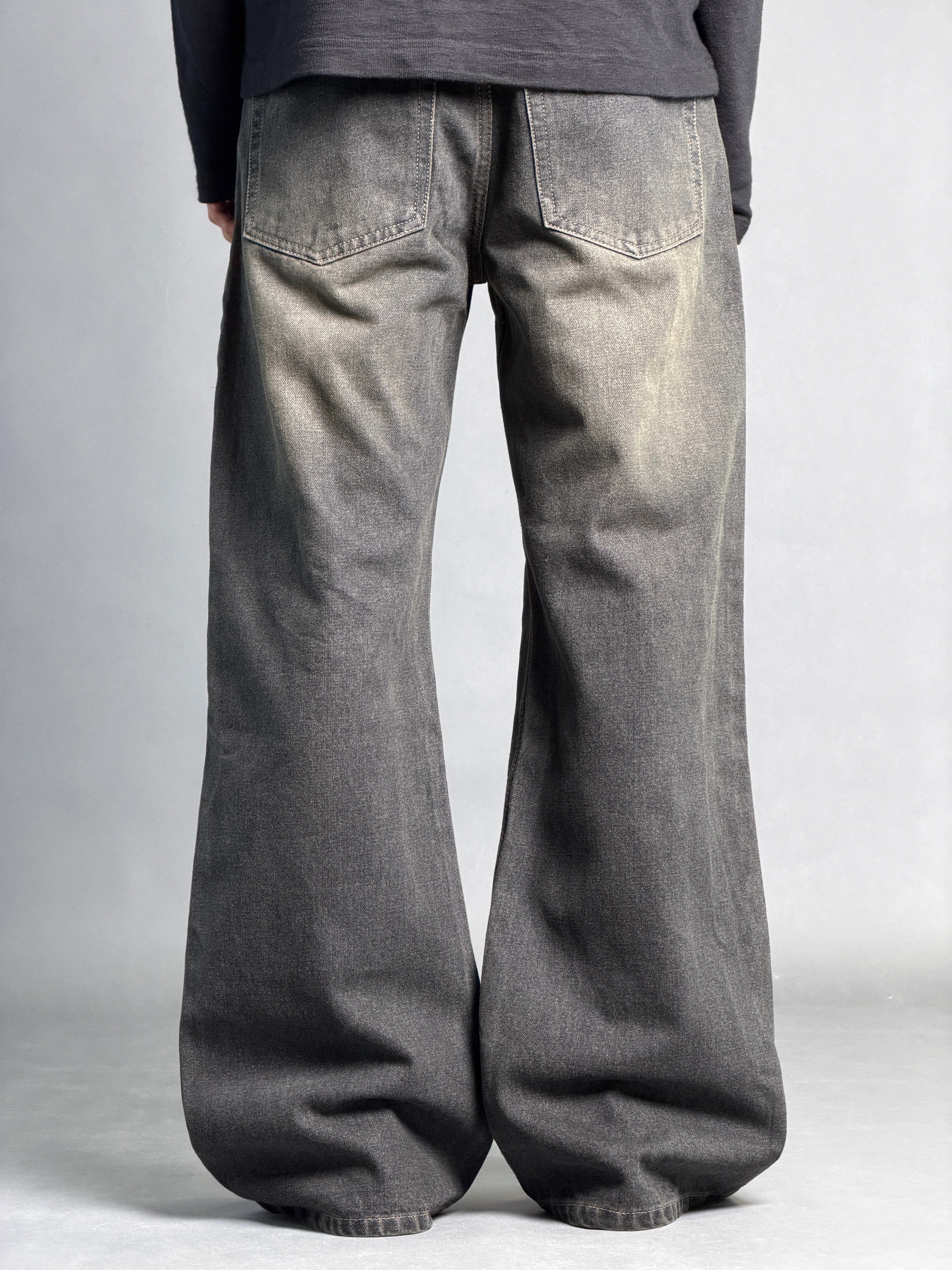 COM GRAY BAGGY