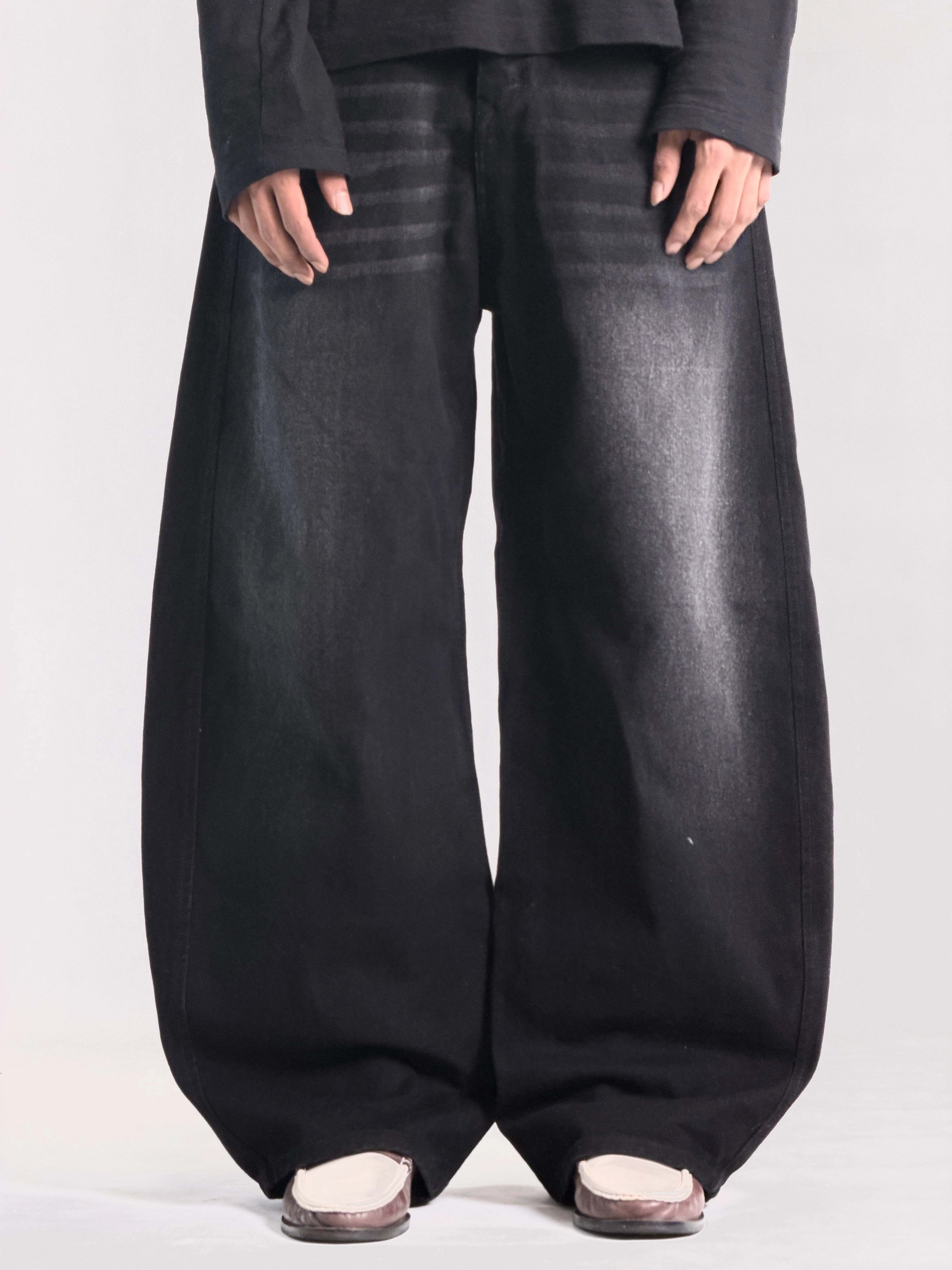 SKIN DARK BAGGY