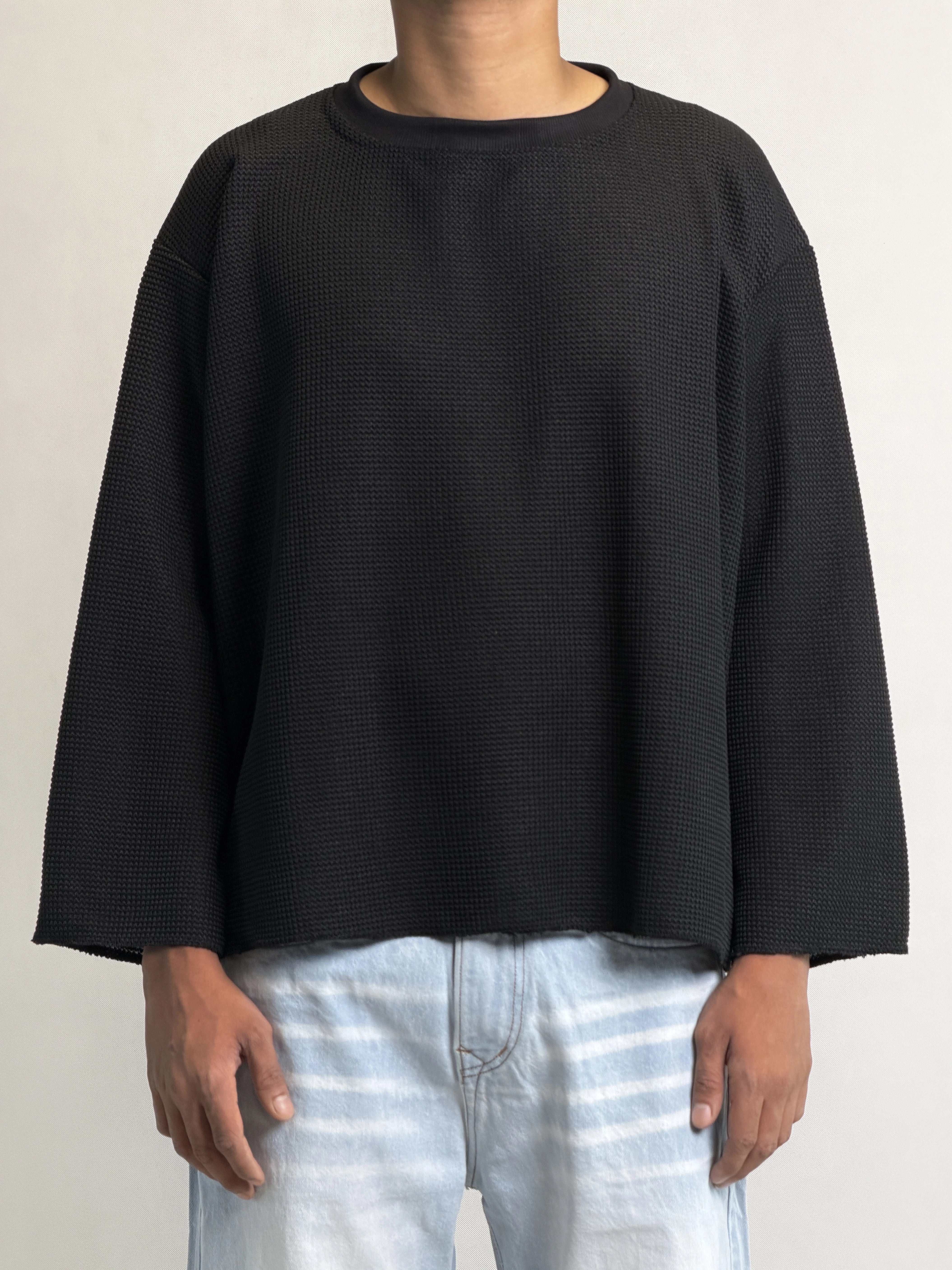 BLACK WAFFLE TEE