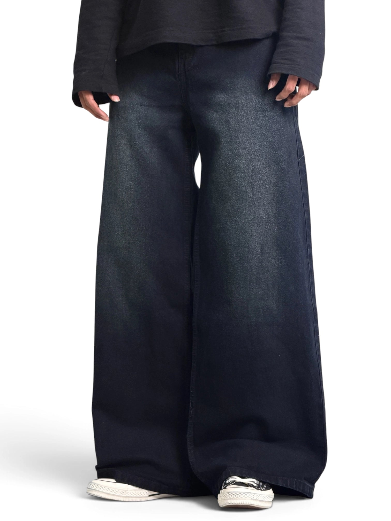 BLUBY DARK WIDE
