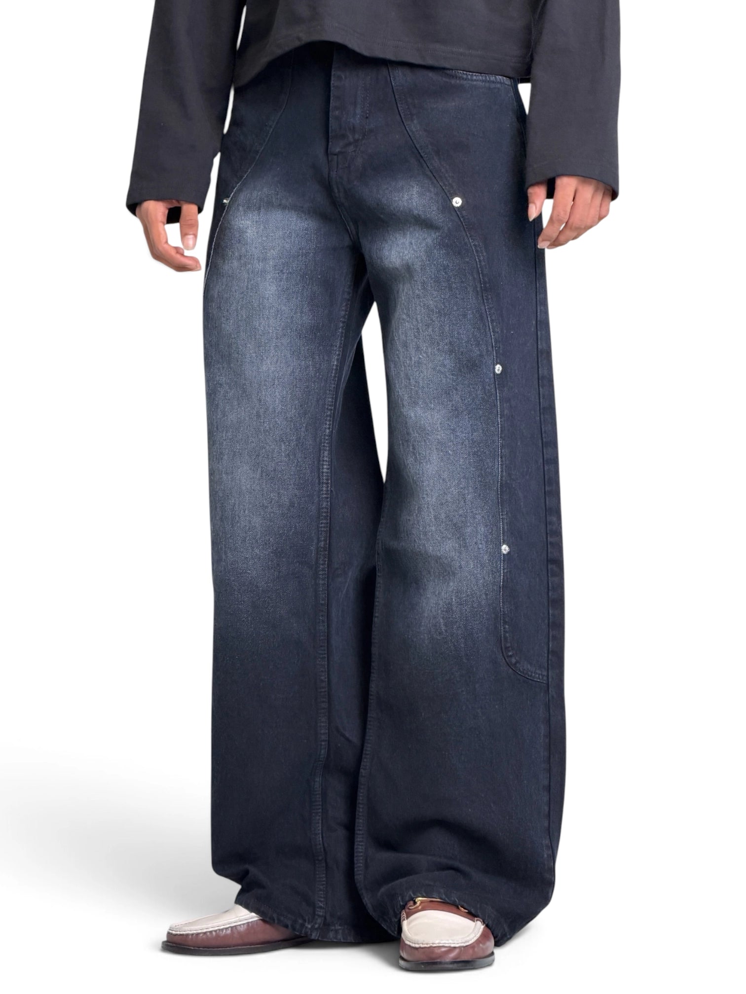 STUDDED DARK BAGGY
